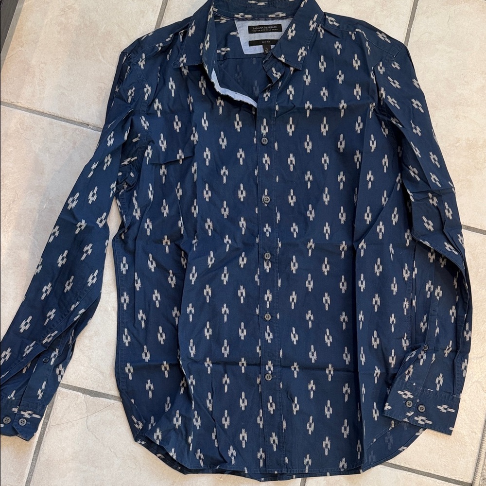 Banana Republic Navy Blue-Style Button-Up Shirt large